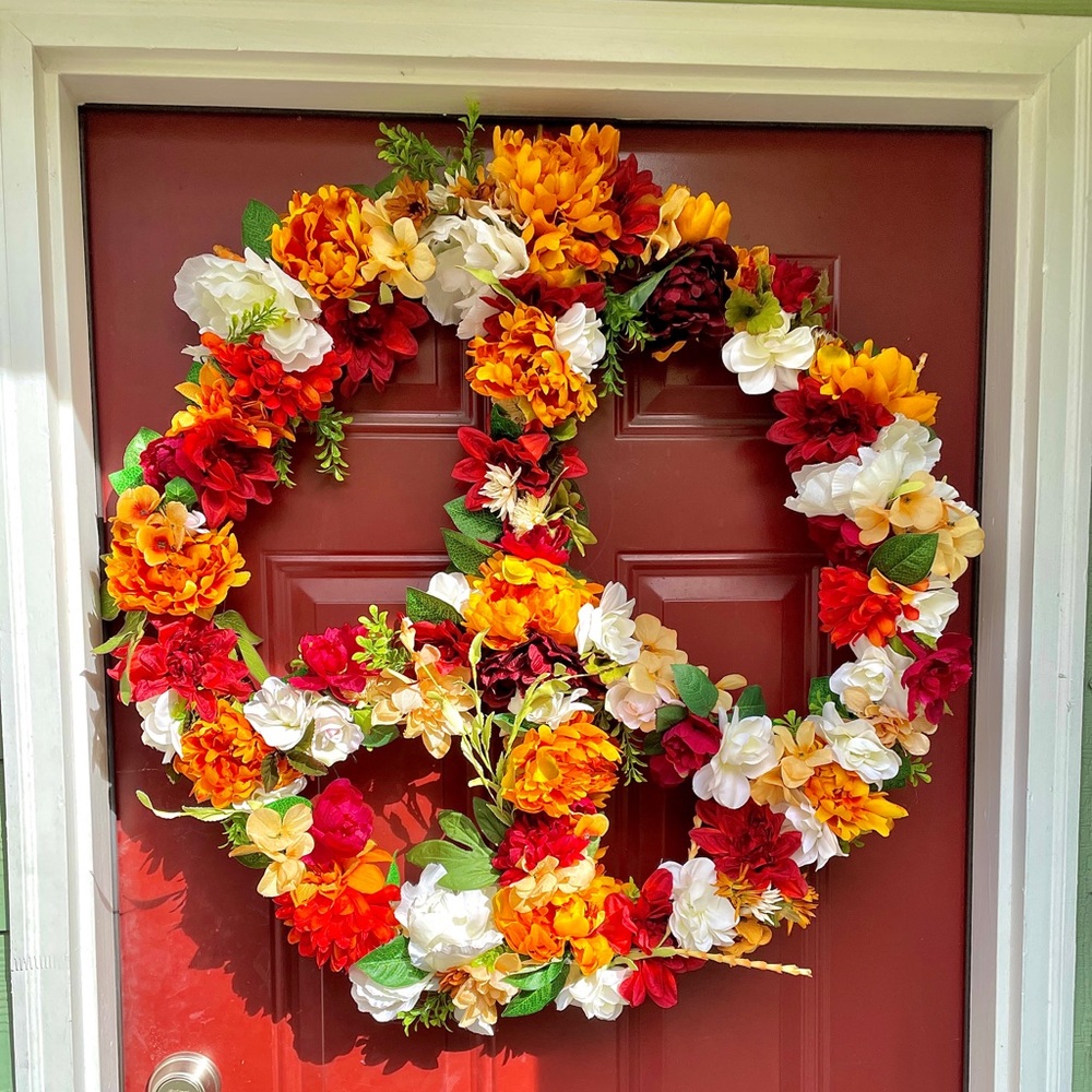 33inch Lighted Faux Floral Pace Sign Wreath /Wall Decor